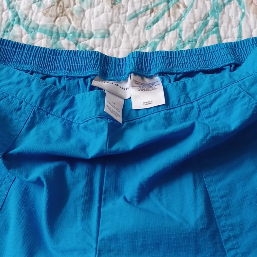 Womens pants - Picture 4 of 6